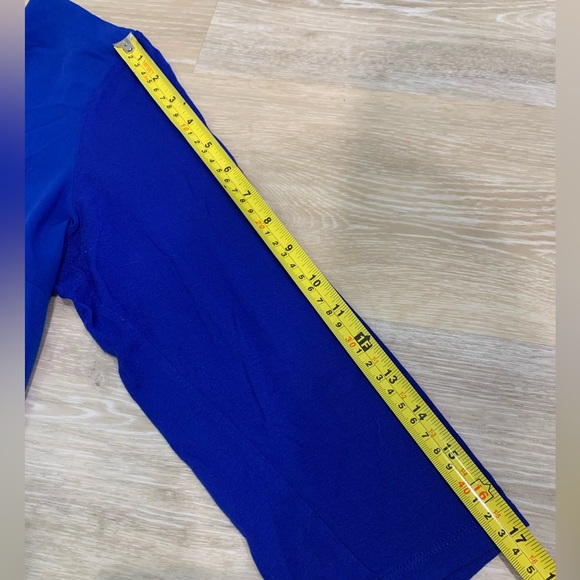 Le Chateau Tunic Blouse ¾ sleeves. Blue. Size Medium - Picture 4 of 7